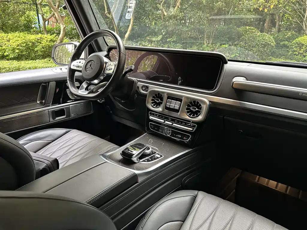 Mercedes-Benz G-Class 2023 — фото 11
