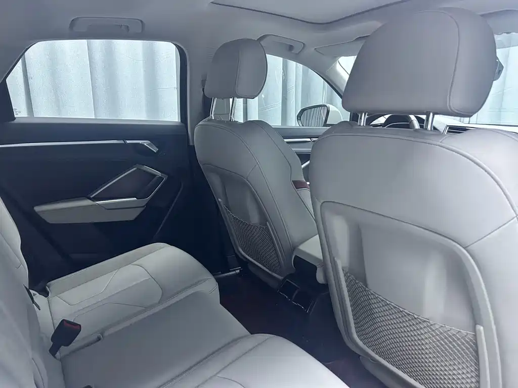 Audi Q3 Sportback 2022 — фото 15