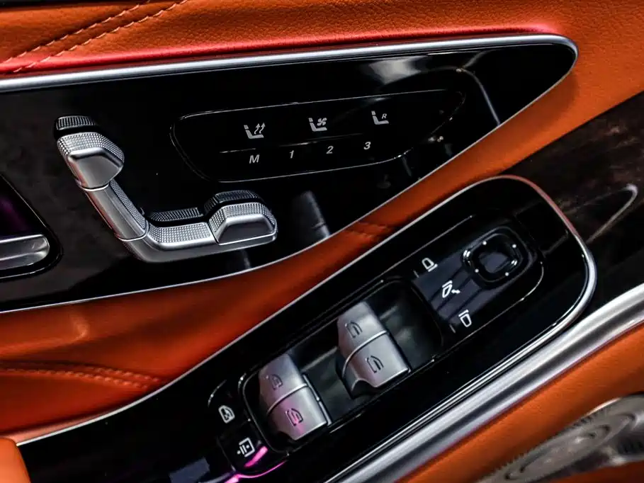 Mercedes-Benz Maybach S-Class 2022 — фото 13