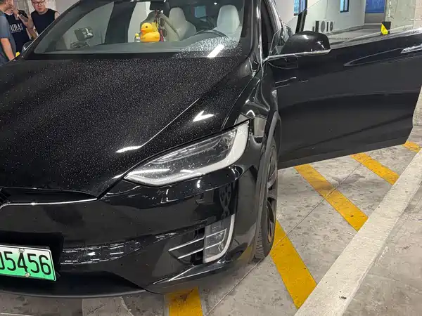 Tesla Model X 2018