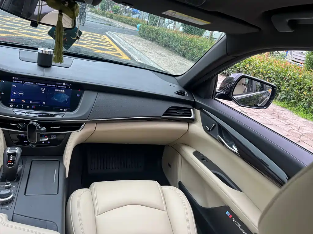 Cadillac CT6 2019 — фото 18