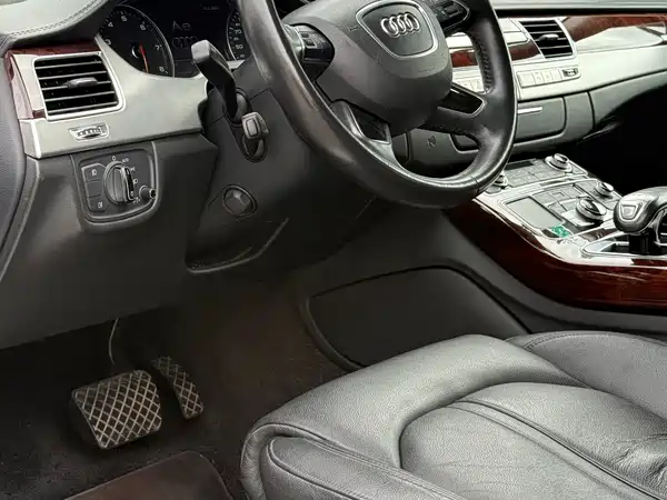 Audi A8 2013