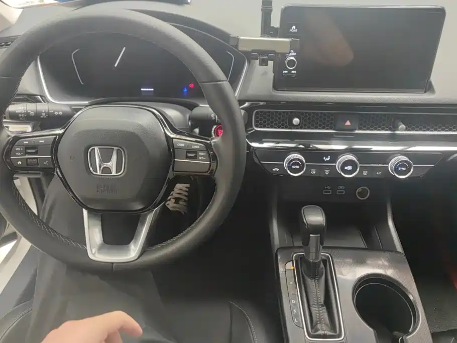 Honda Civic 2022 — фото 12