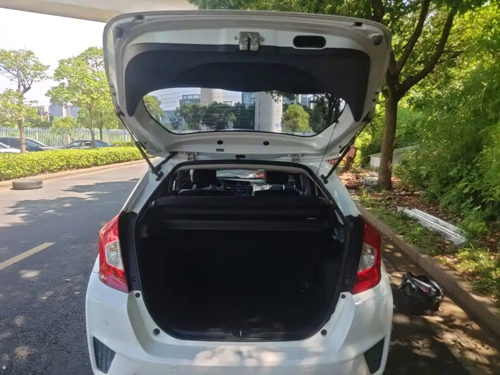 Honda Fit 2016 — фото 19
