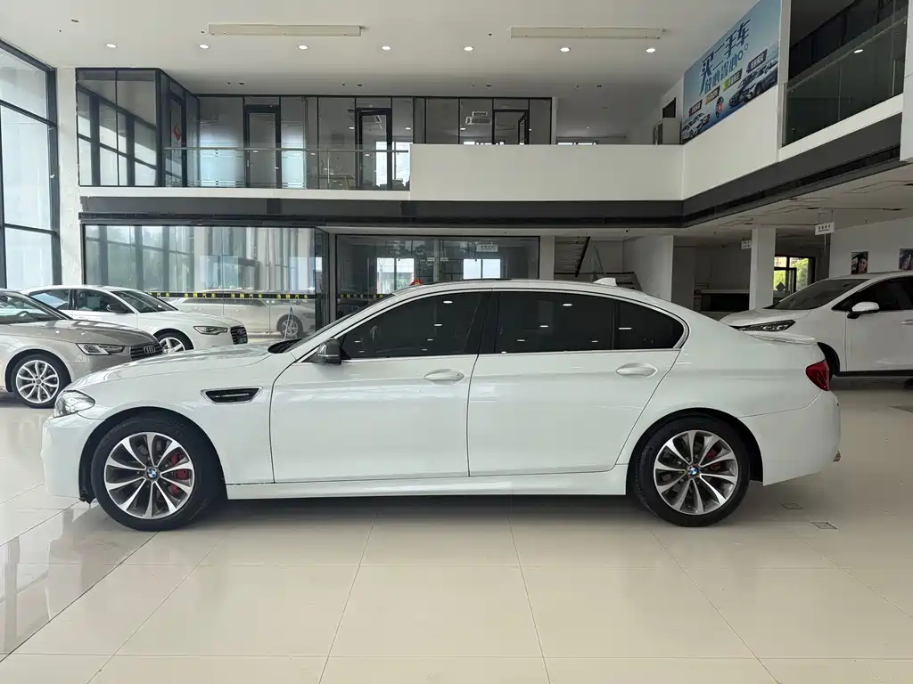 BMW 5 Series 2016