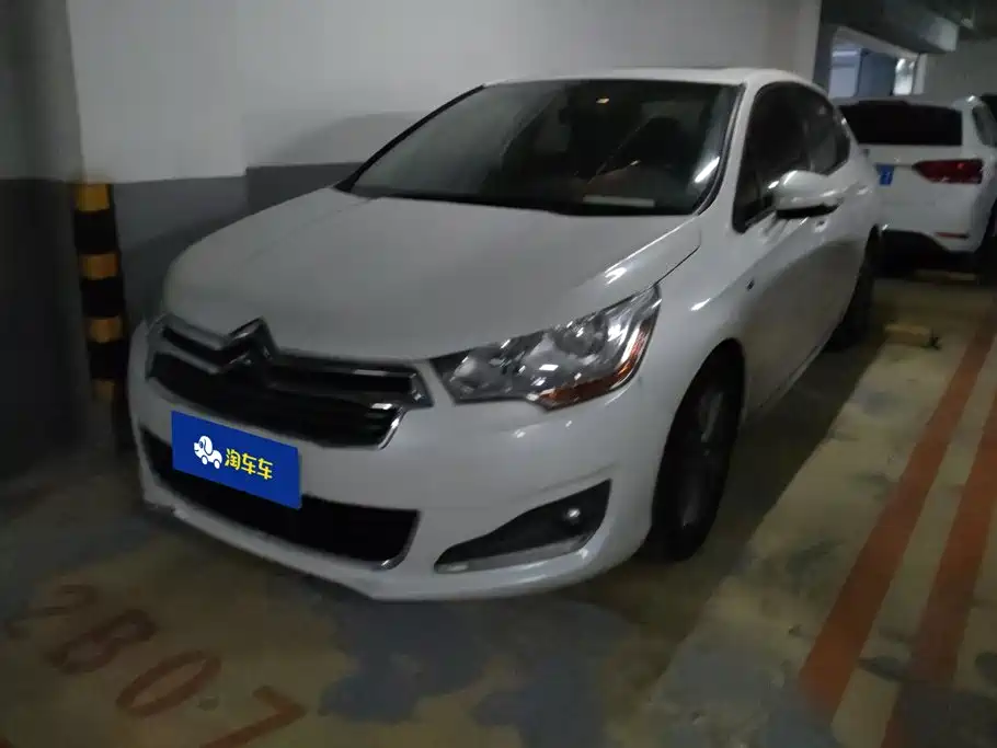 Citroën C4L 2015 — фото 1