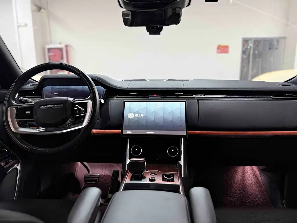 Land Rover Range Rover 2023 — фото 13