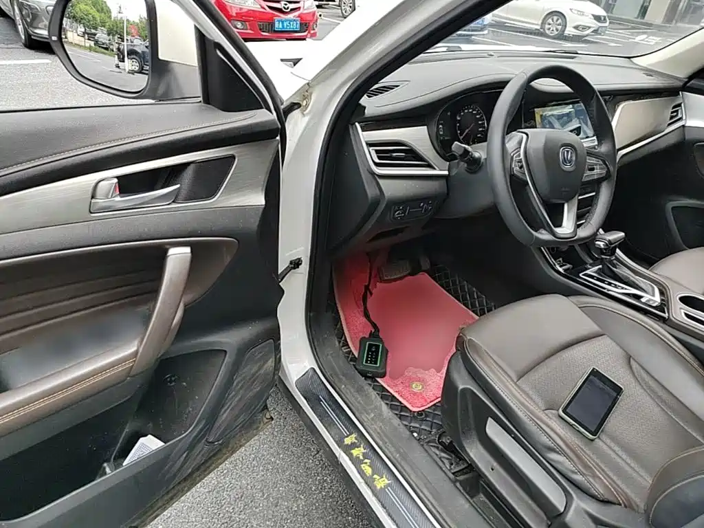 Changan CS35PLUS 2019 — фото 16