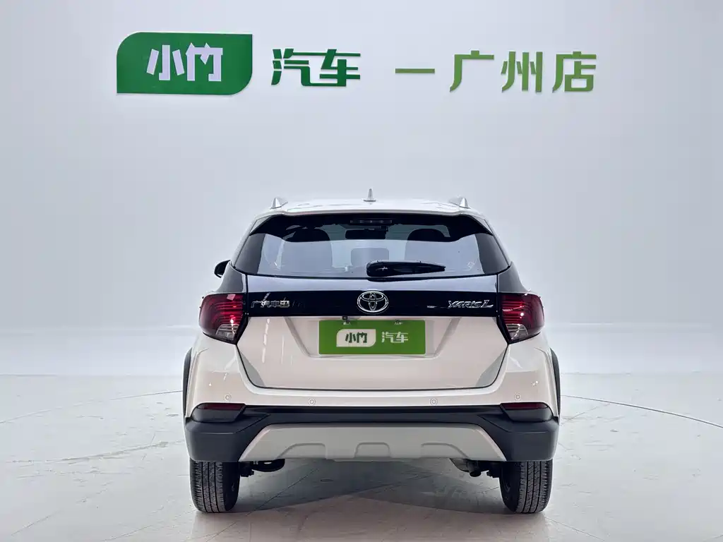 Toyota Yaris L 2023