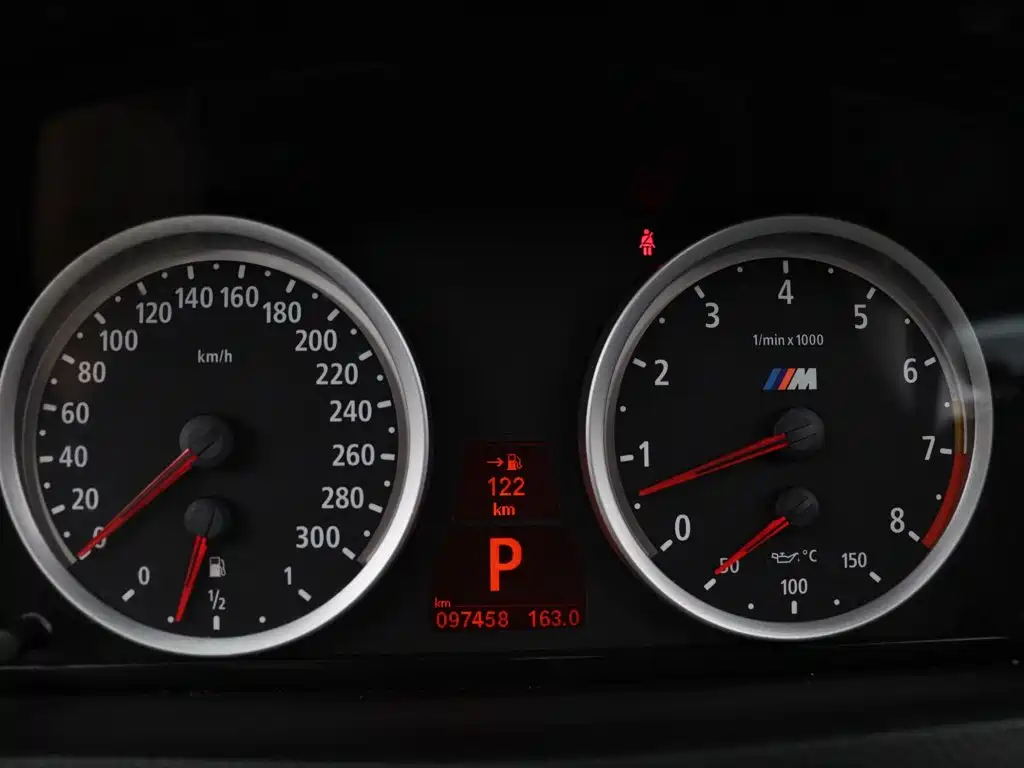 BMW X5 M 2010 — фото 20