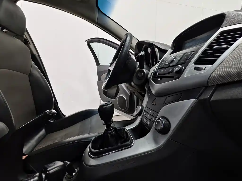 Chevrolet Cruze 2012 — фото 15