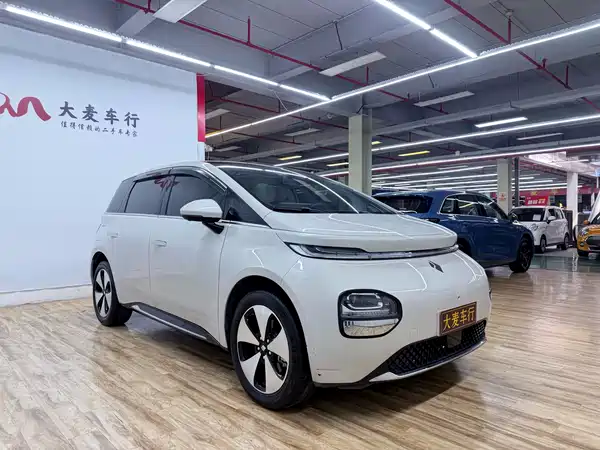 Baojun Yunduo 2023