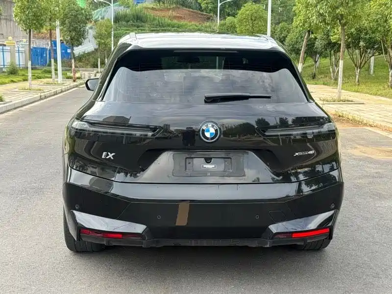 BMW iX 2023 — фото 11