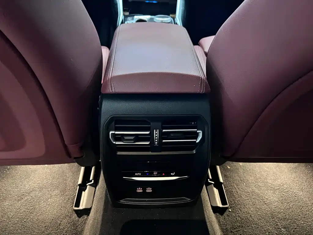 BMW i3 2024 — фото 14
