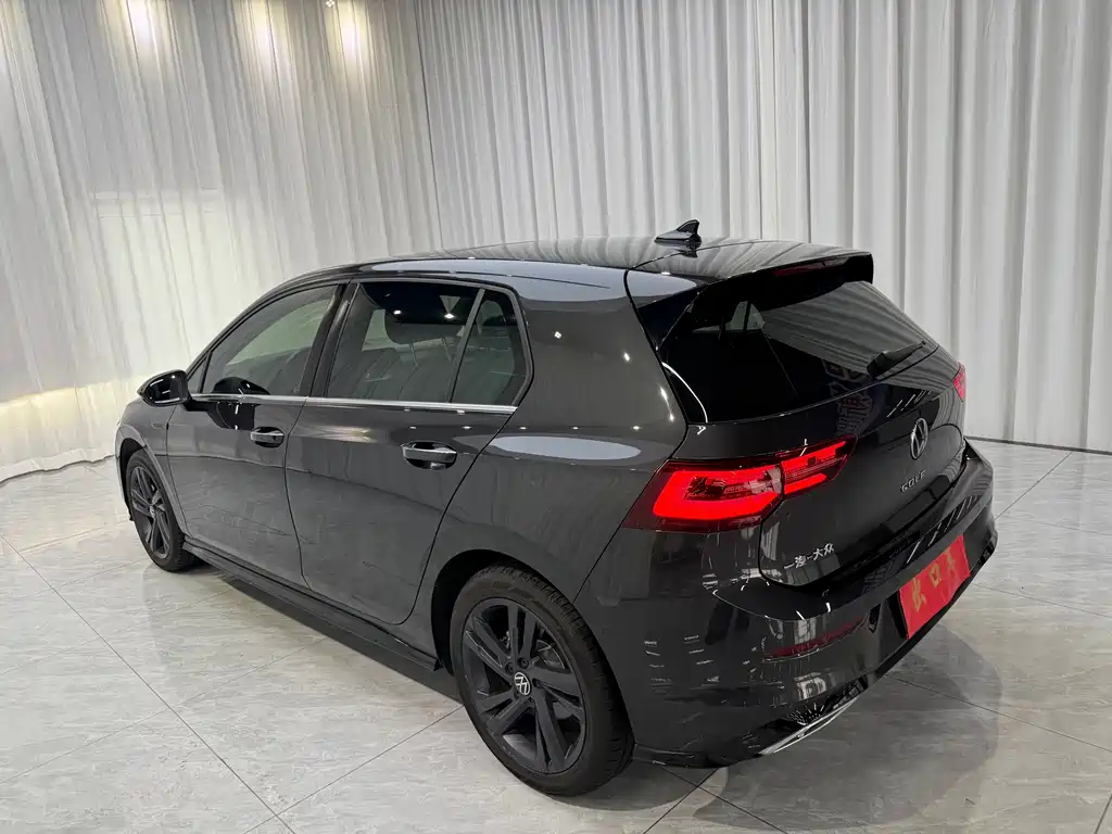 Volkswagen Golf 2022