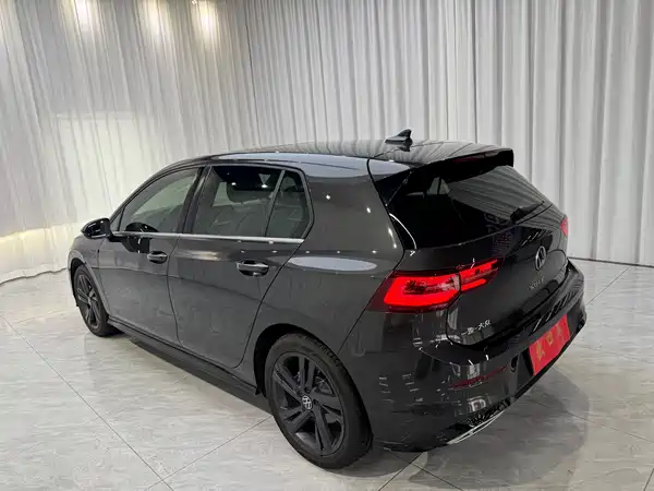 Volkswagen Golf 2022