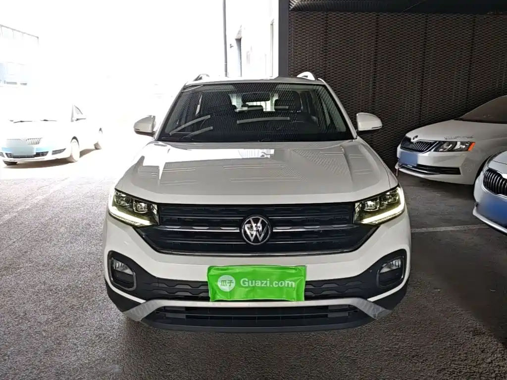 Volkswagen Explore The Shadows 2021