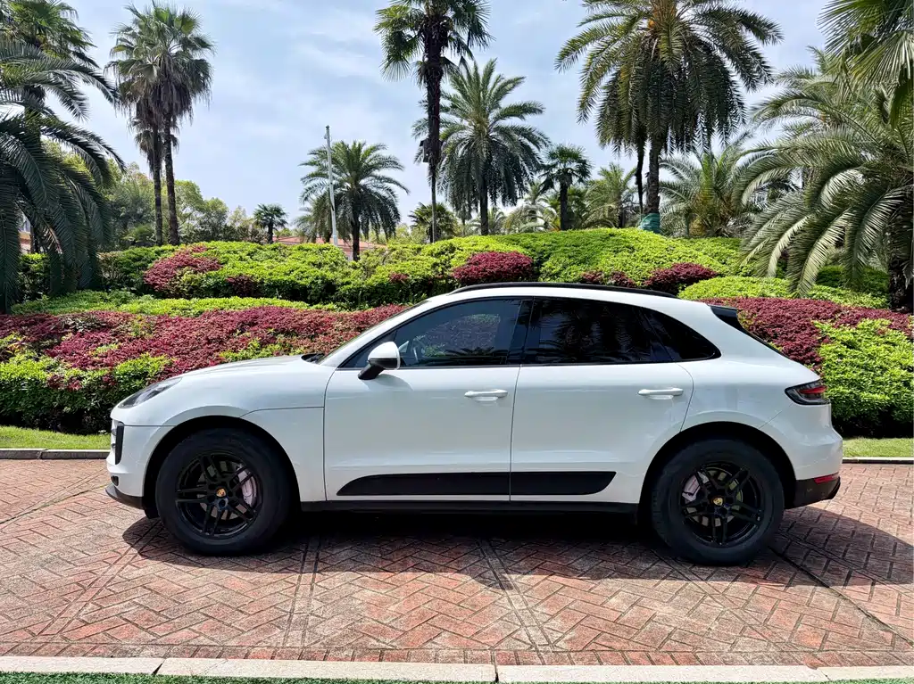 Porsche Macan 2019 — фото 13