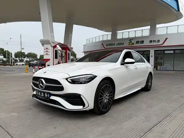 Mercedes-Benz C-Class 2024