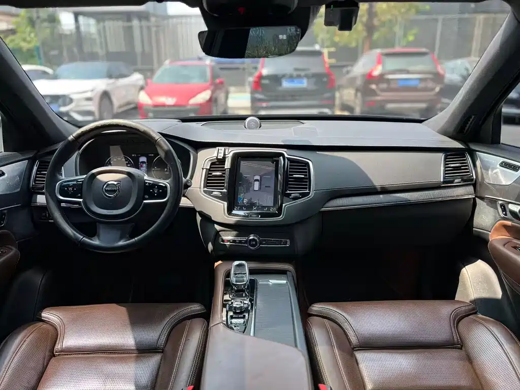 Volvo XC90 PHEV 2021 — фото 8