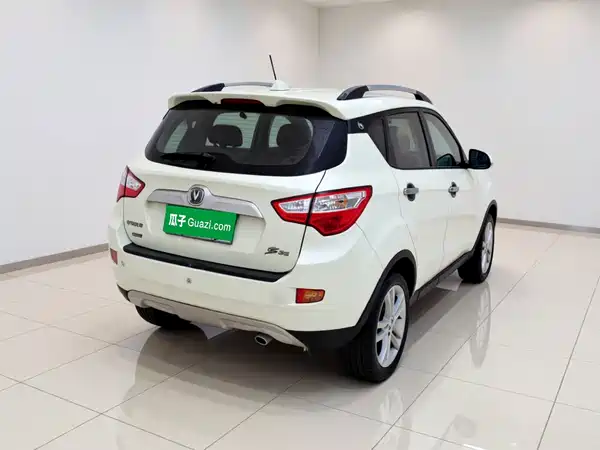 Changan CS35 2015