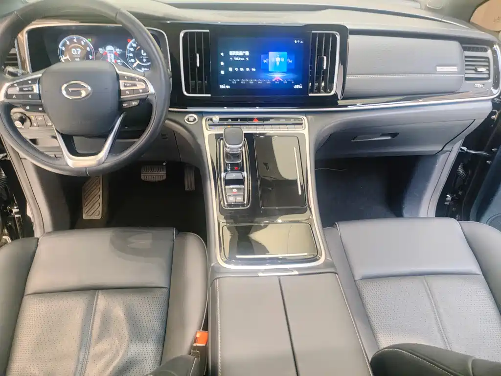 GAC Motor Trumpchi M8 2022 — фото 8