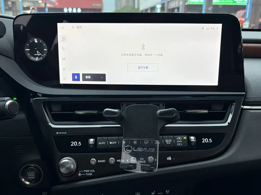 Lexus ES 2023 — фото 16