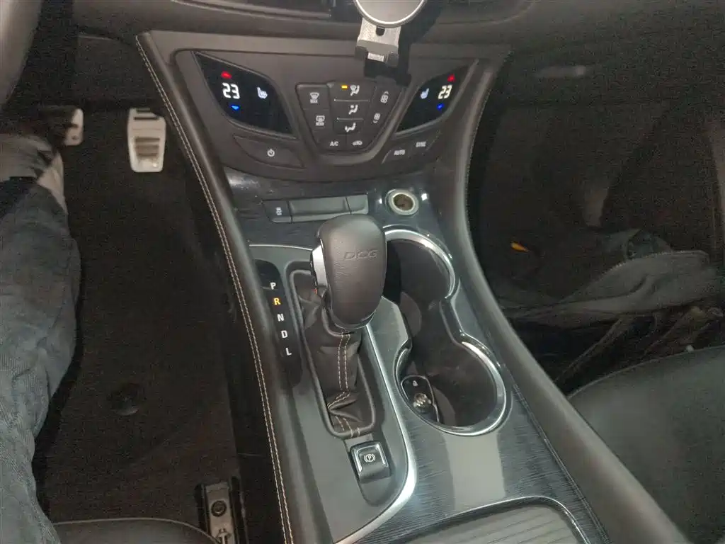 Buick Envision Plus 2016 — фото 14