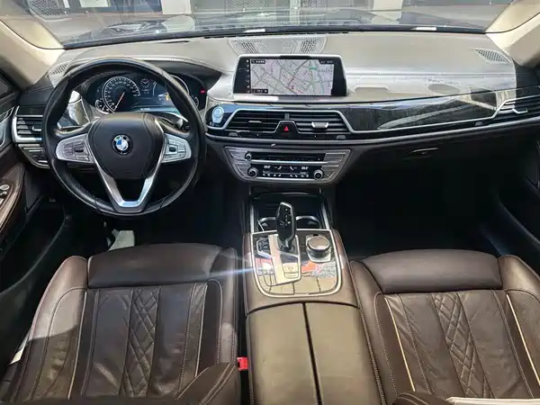 BMW 7 Series 2019