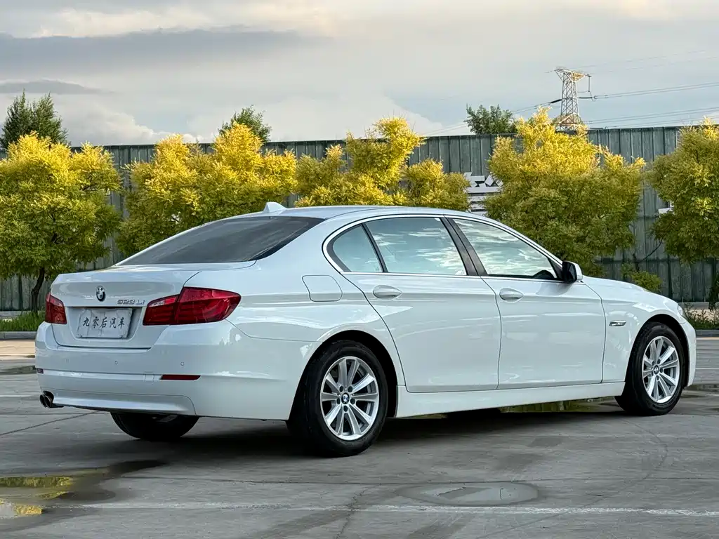 BMW 5 Series 2012