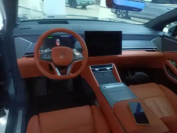 BYD Tang L 2025