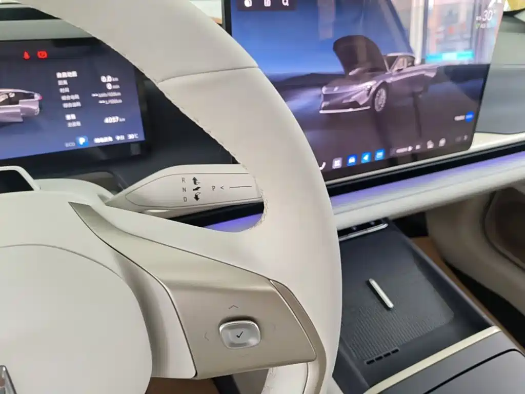 Buick Zhijing L7 2025 — фото 14