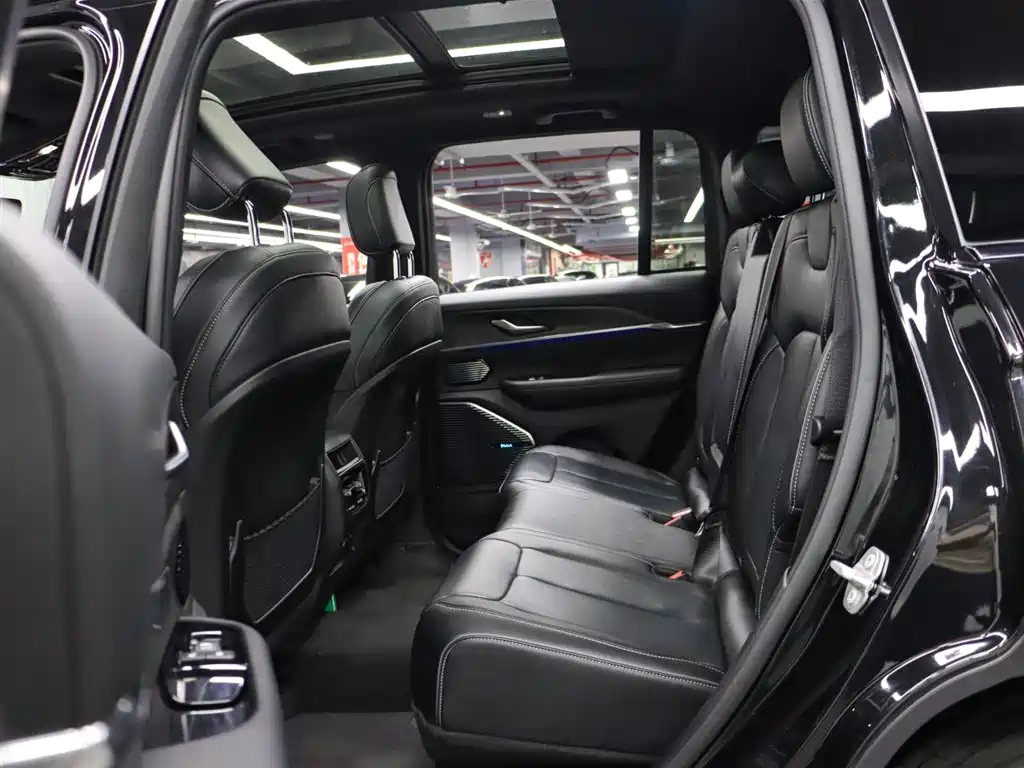 Jeep Grand Cherokee 4xe 2025 — фото 21