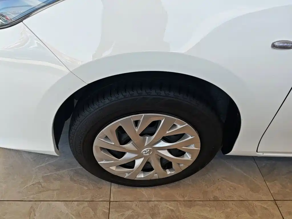 Toyota Vios FS 2022 — фото 23