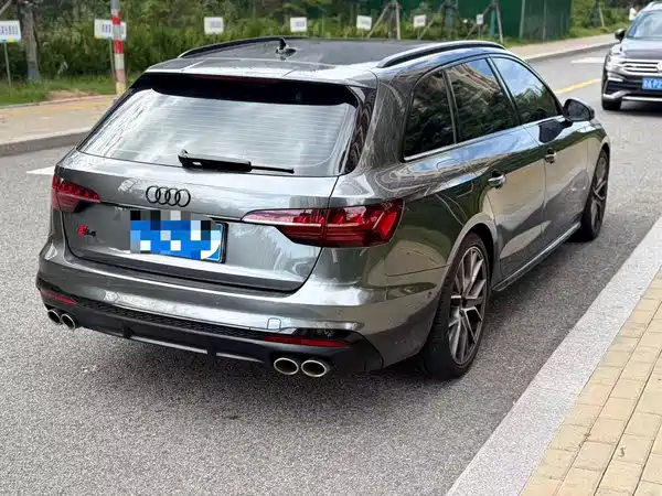 Audi S4 2023