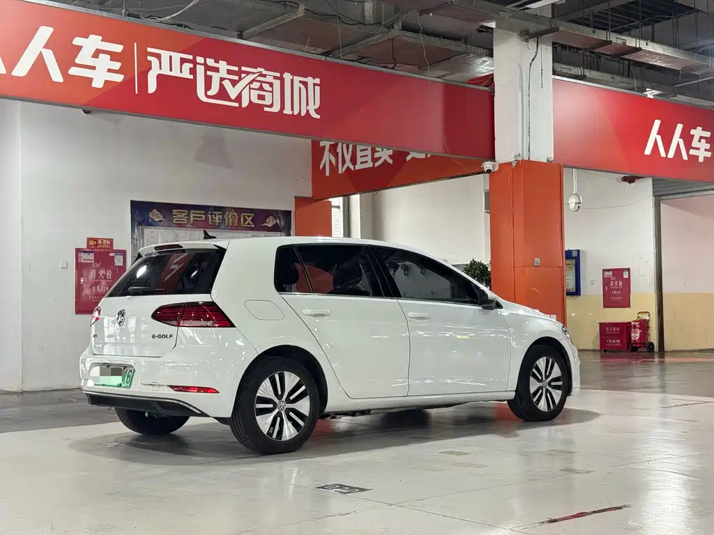 Volkswagen Golf Pure Electric 2020 — фото 5