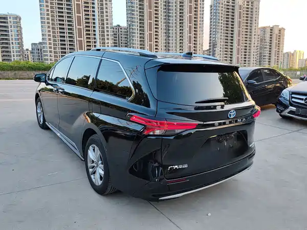 Toyota Sienna 2022