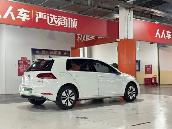Volkswagen Golf Pure Electric 2020
