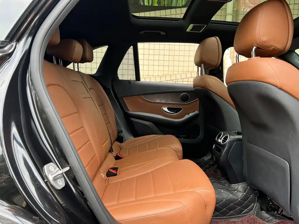 Mercedes-Benz GLC 2020 — фото 16