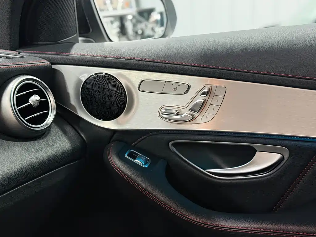 Mercedes-Benz GLC AMG 2017 — фото 11