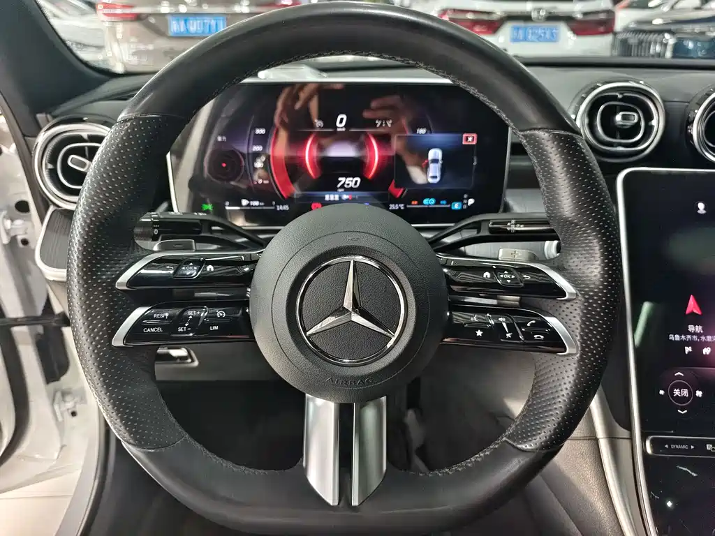 Mercedes-Benz C-Class 2022 — фото 11