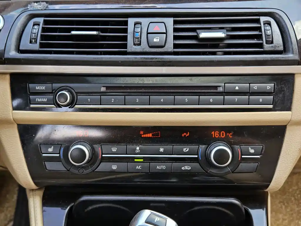 BMW 5 Series 2013 — фото 20