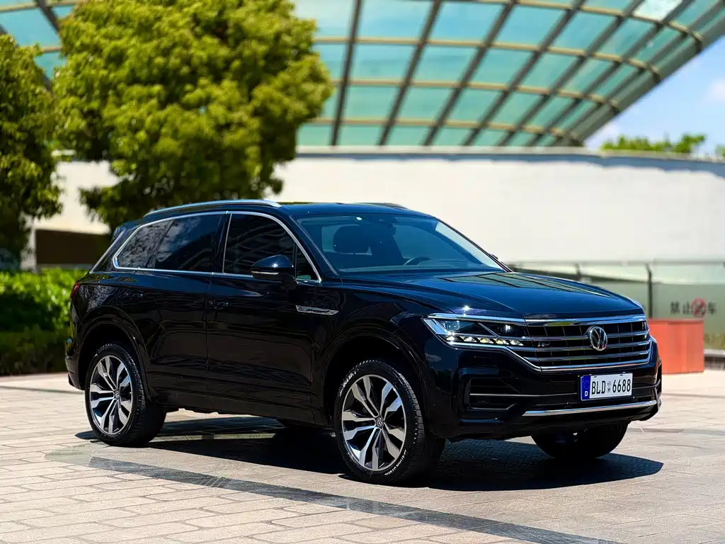 Volkswagen Touareg 2021 — фото 3