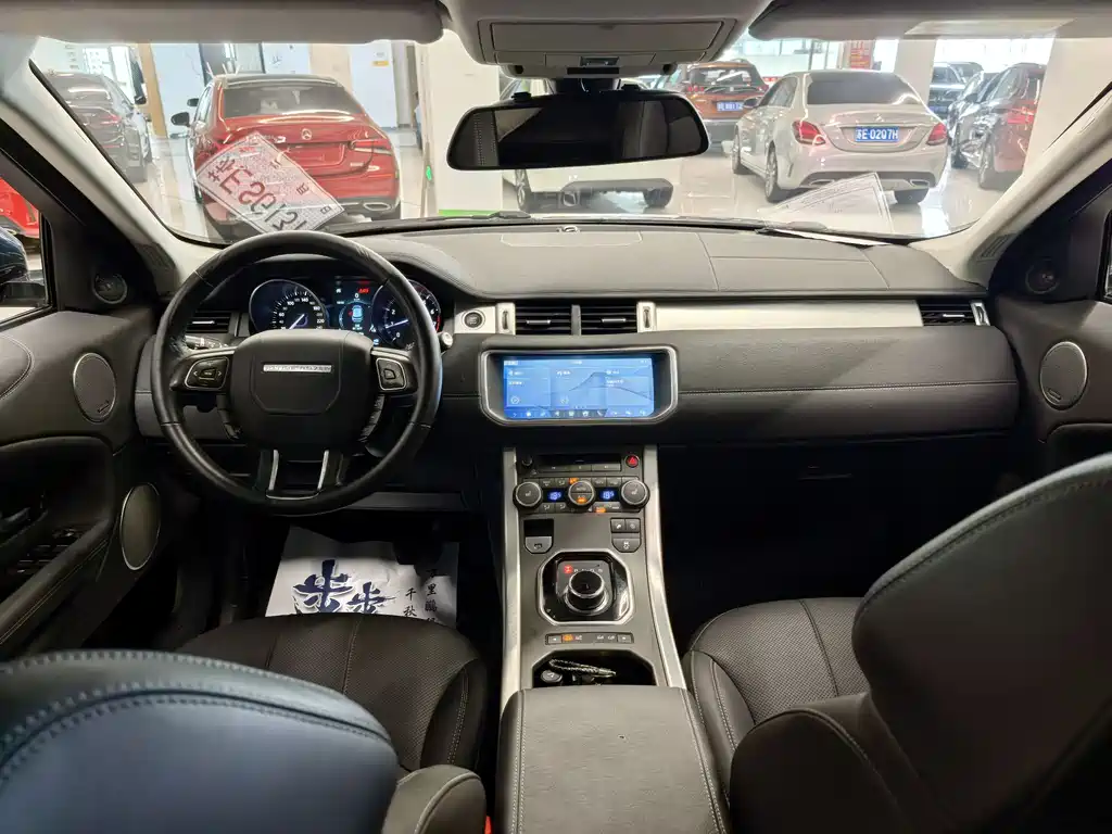 Land Rover Evoque 2018 — фото 9