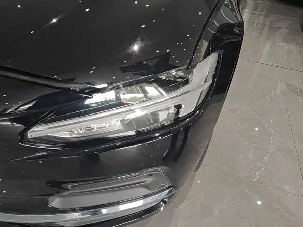 Volvo S90 2024