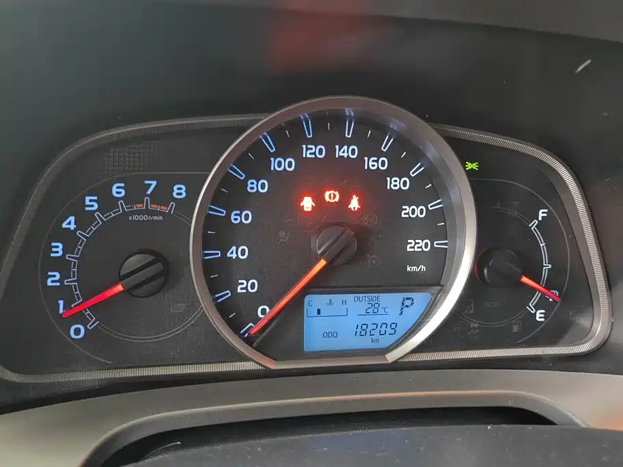 Toyota RAV4 2016 — фото 14