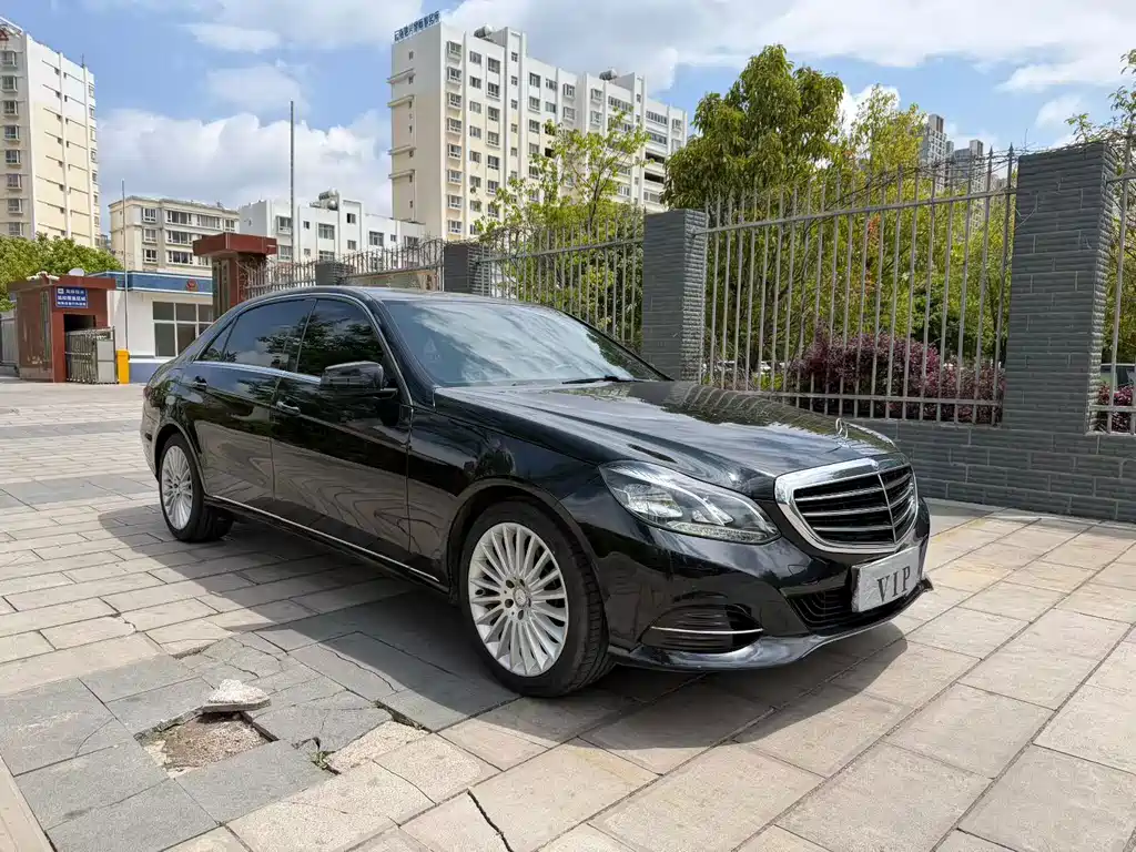 Mercedes-Benz E-Class 2015