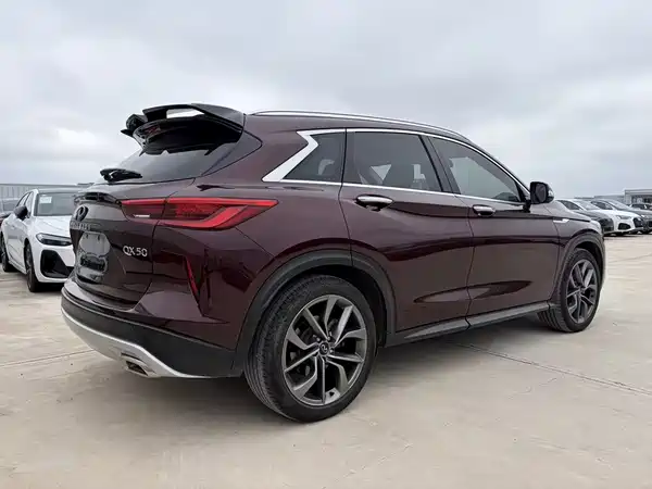 Infiniti QX50 2021
