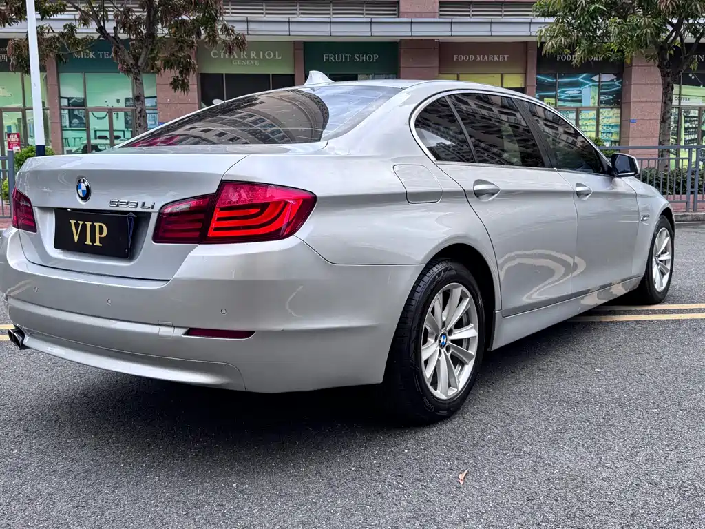BMW 5 Series 2012 — фото 5