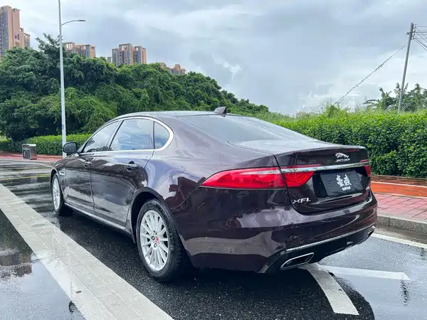 Jaguar XFL 2018